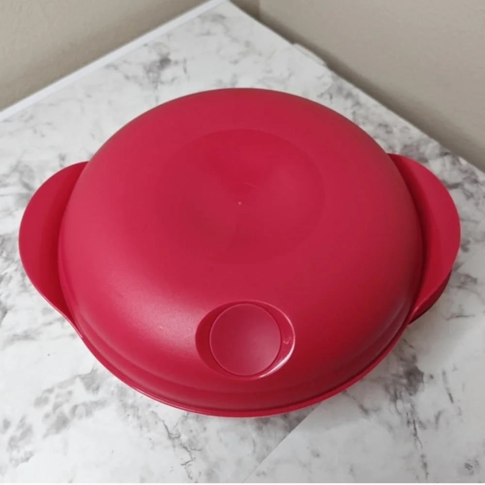 Vintage Tupperware Red 1.5L Vent ’N Serve Microwave Bowl with Lid